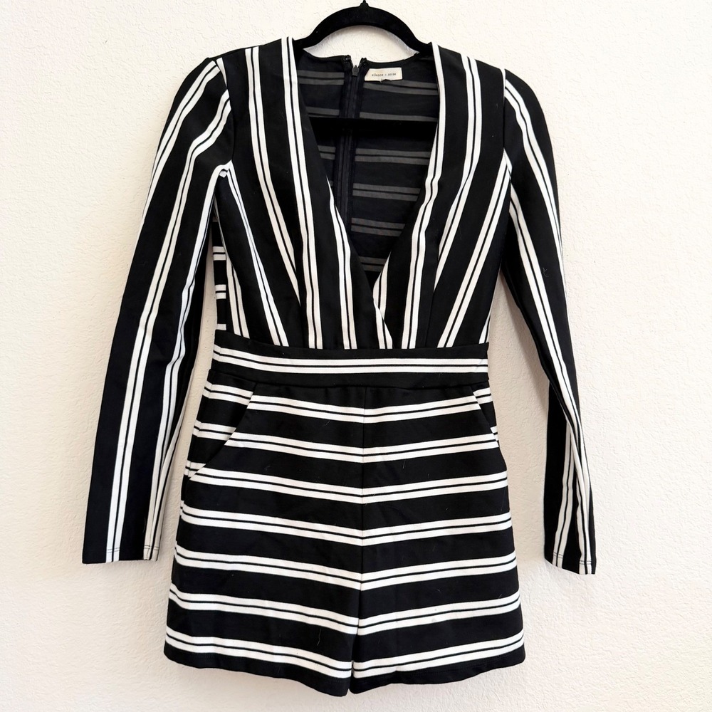 Silence + Noise Womens Black White Striped Long Sleeve V-Neck Romper Small